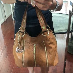 Shoulder bag